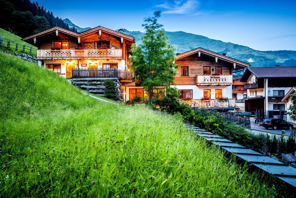 Alpendorf Anno Dazumal Villa Tux Bilik gambar